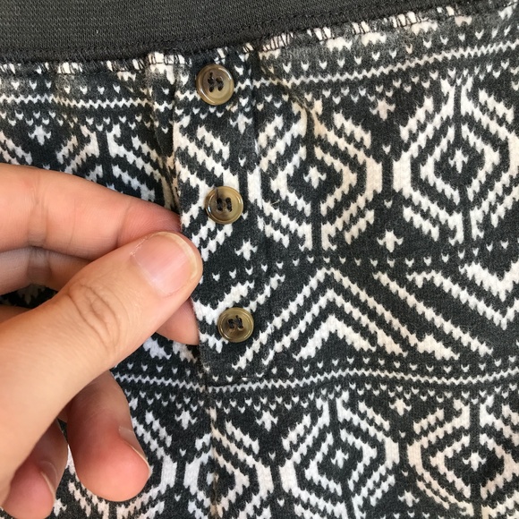 American Eagle Outfitters winter patterned lounge wear leggings size XS - Picture 2 of 4